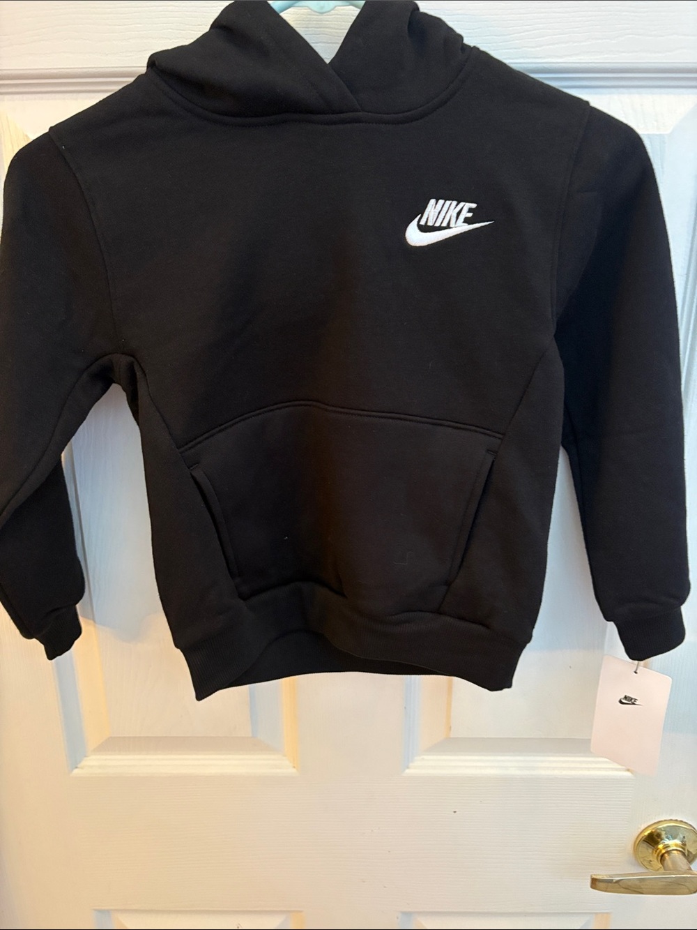 Nike Kids Black Hoodie with White Swoosh Logo NWT size 6 brand new